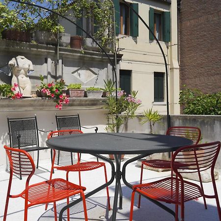 Family Apartment With Terrace Veneţia Exterior foto